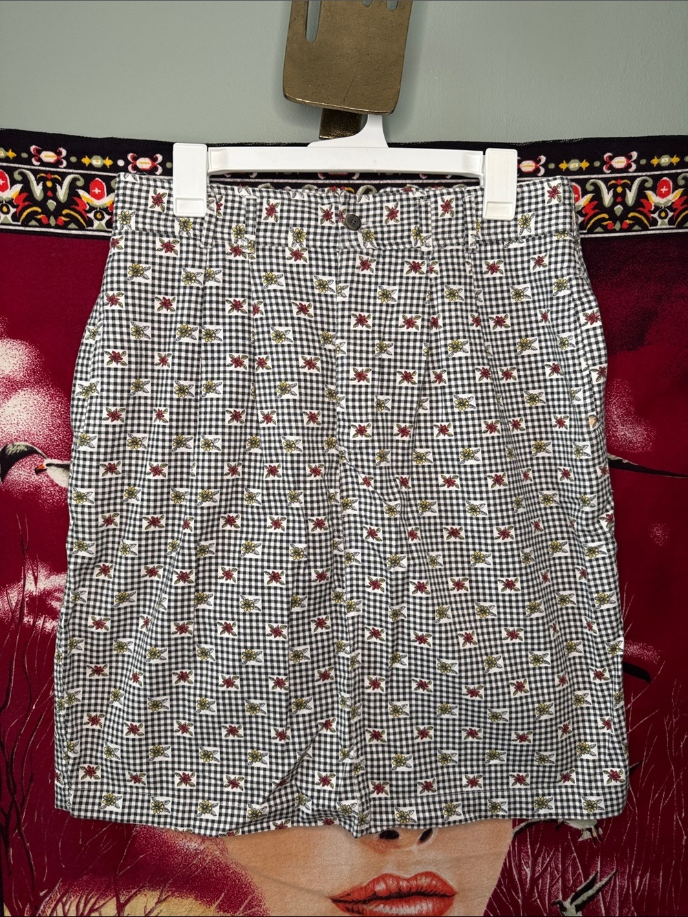 Vintage White Stag Gingham Floral Skirt Size 16 100% Cotton Pleated Knee Length